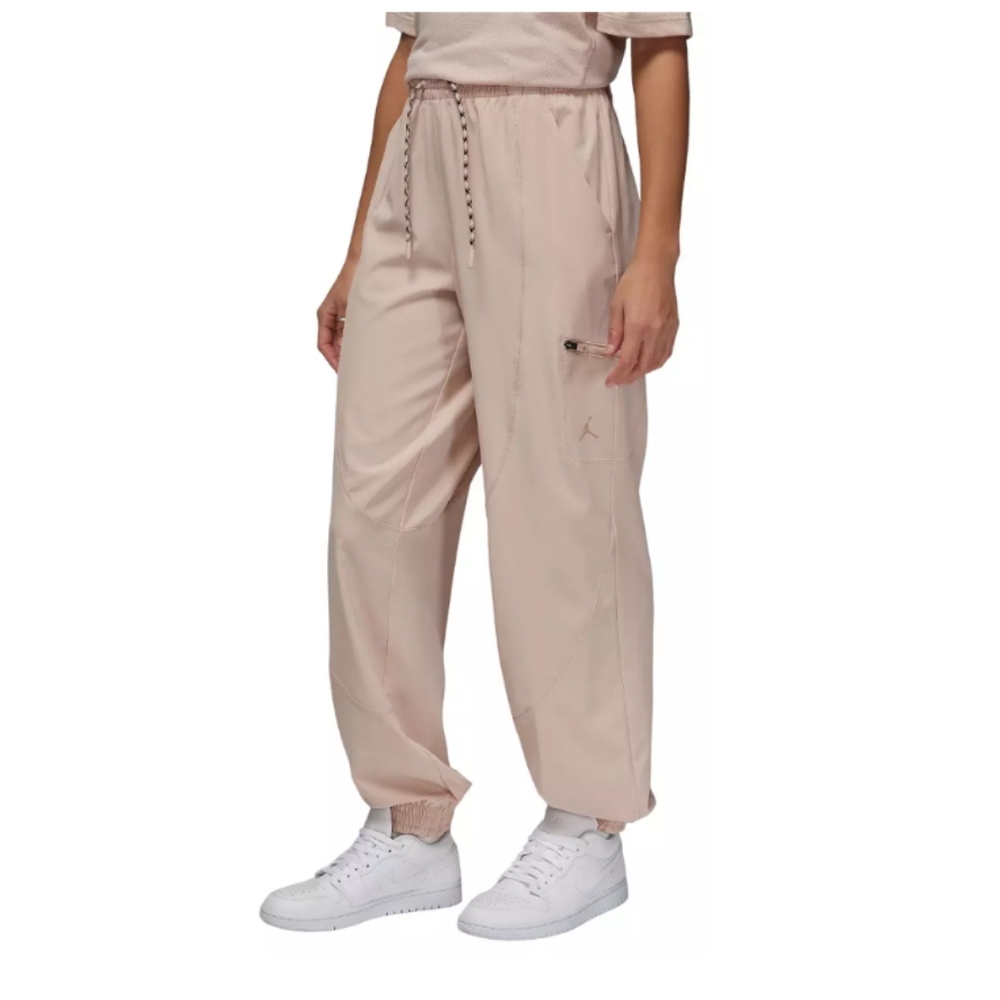 Jordan Women's Tunnel Pants Joggers Size Medium NWT